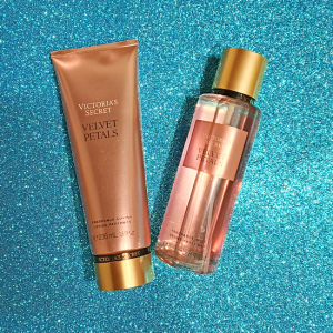 Duo Victoria´s Secret Velvet Petals