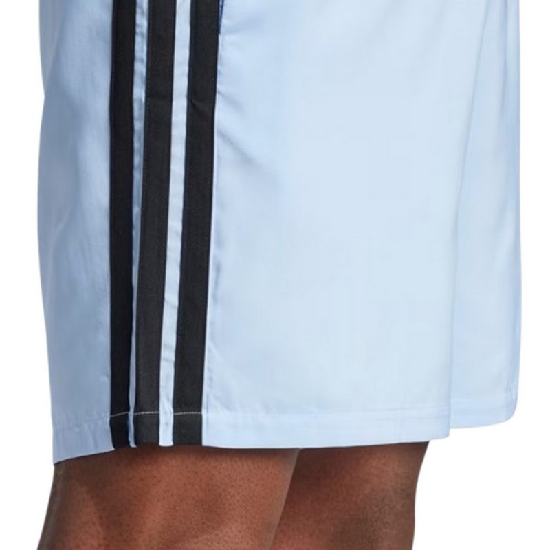 Pantaloneta adidas Chelsea Essential de 3 rayas Glow Blue - Imagen 2