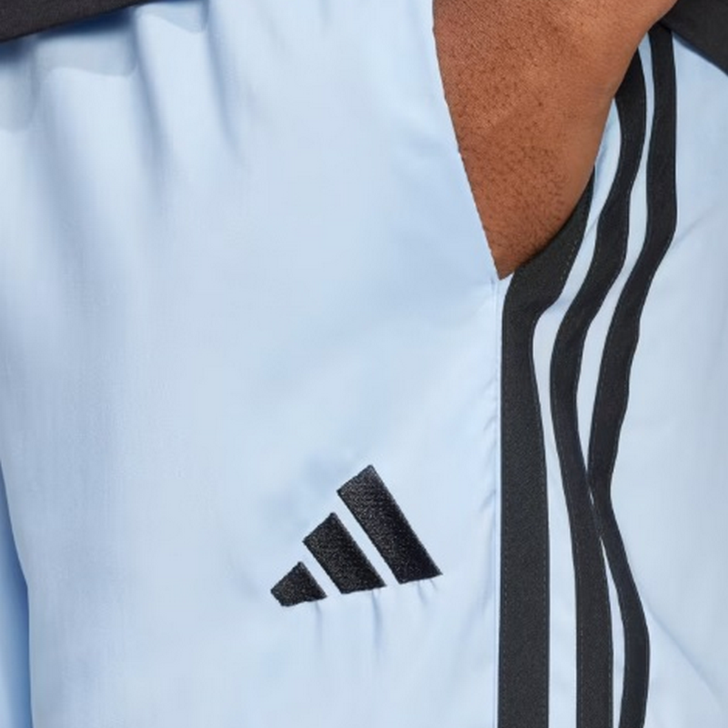 Pantaloneta adidas Chelsea Essential de 3 rayas Glow Blue - Imagen 3